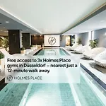 Numa Düsseldorf Leo