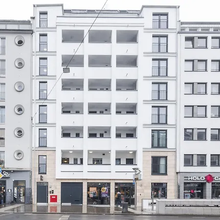 Numa Leo Aparthotel