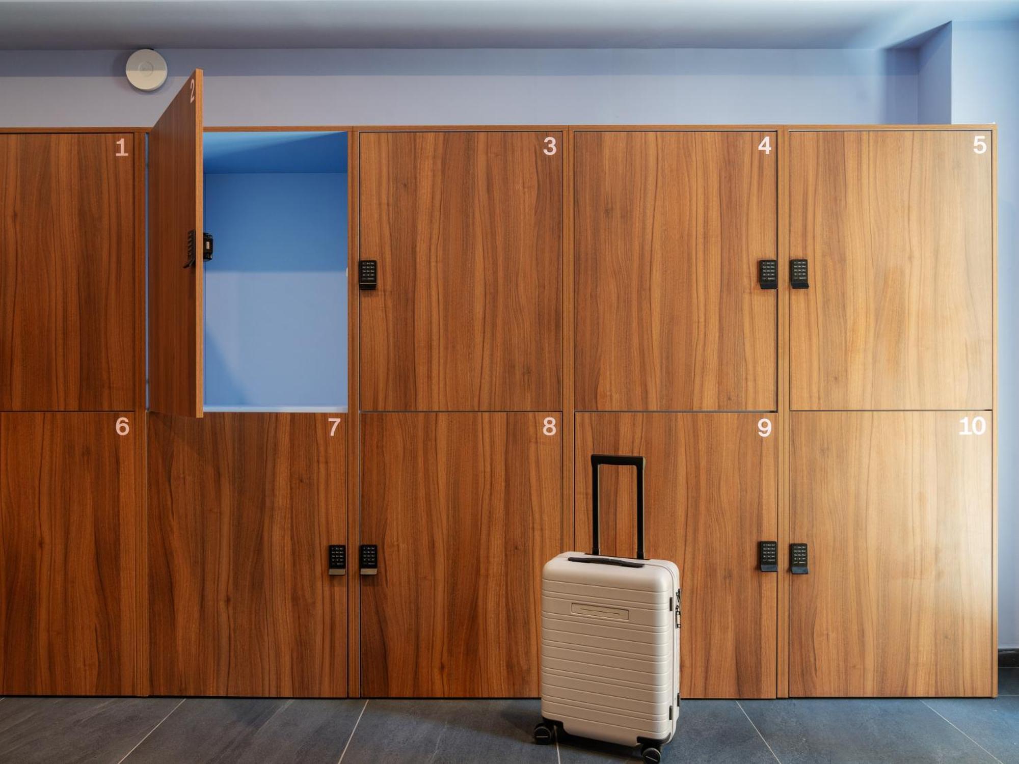 Aparthotel Numa Leo 4*